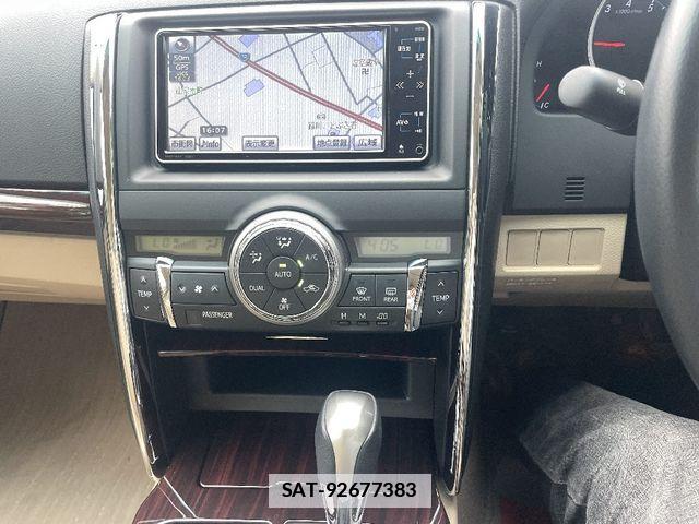 Toyota MARK X 2010-02 7786717-11