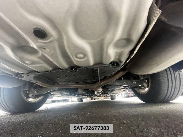Toyota MARK X 2010-02 7786717-23