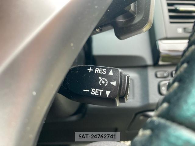 Toyota MARK X 2012-09 7786714-18