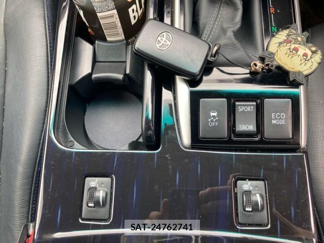 Toyota MARK X 2012-09 7786714-25