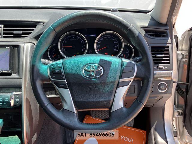 Toyota MARK X 2013-06 7877512-12