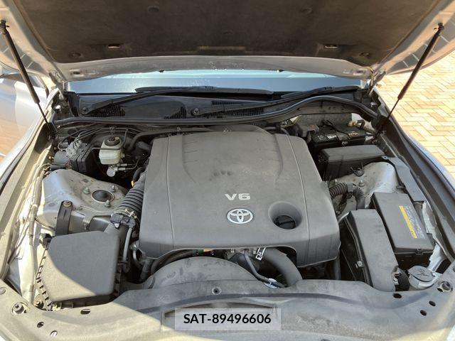 Toyota MARK X 2013-06 7877512-26