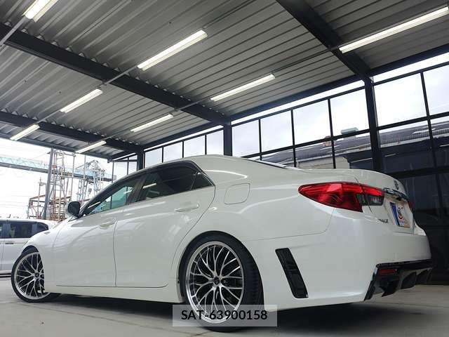 Toyota MARK X 2015-12 7877507-14