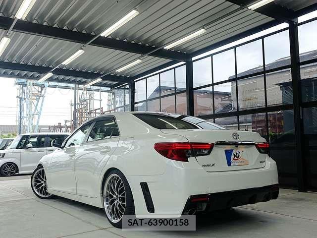 Toyota MARK X 2015-12 7877507-16