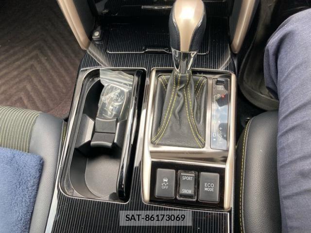 Toyota MARK X 2015-10 7877510-13
