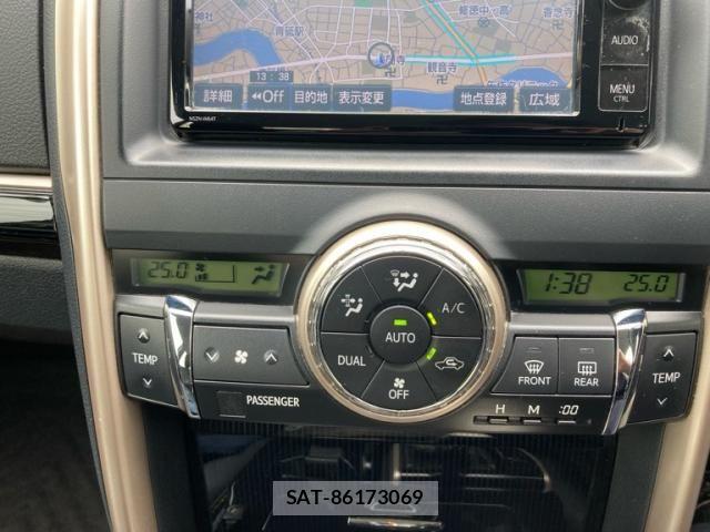 Toyota MARK X 2015-10 7877510-16