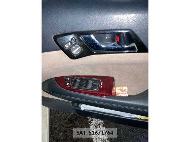 Toyota MARK X 2006-03 7877516-12