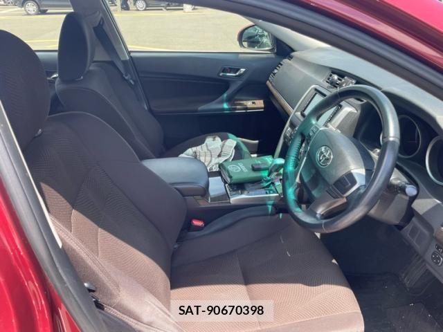 Toyota MARK X 2012-10 7877513-10