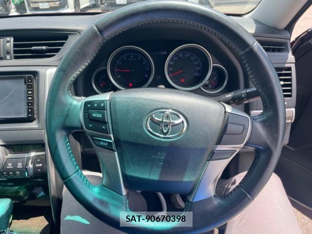 Toyota MARK X 2012-10 7877513-13
