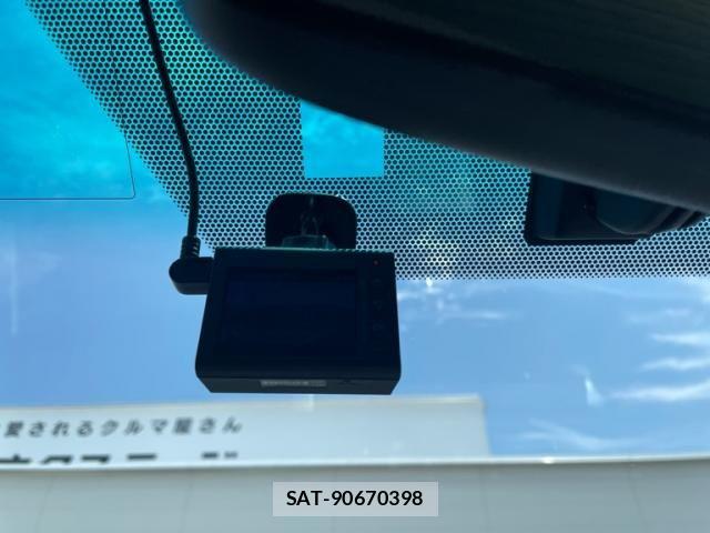 Toyota MARK X 2012-10 7877513-19