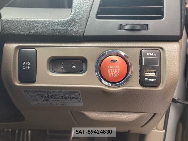 Toyota MARK X 2007-06 7877515-17