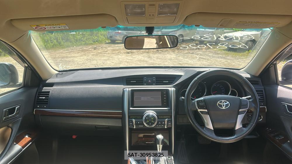 Toyota MARK X 2014-10 7578796-12