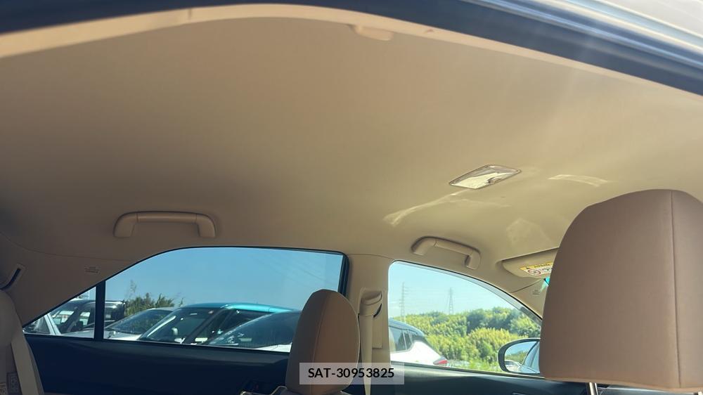 Toyota MARK X 2014-10 7578796-21