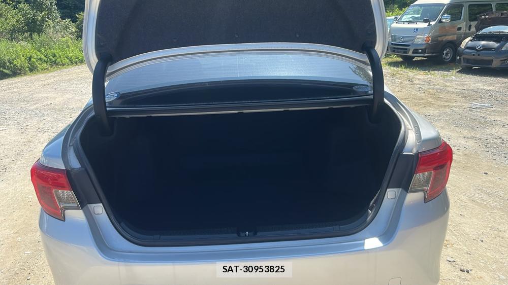 Toyota MARK X 2014-10 7578796-22