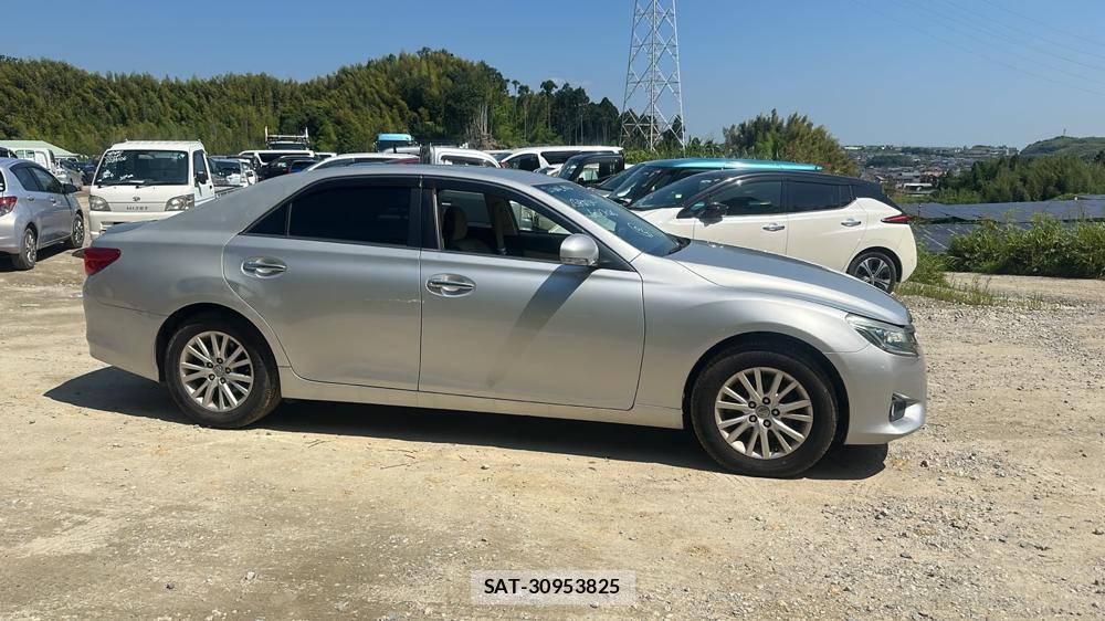 Toyota MARK X 2014-10 7578796-5