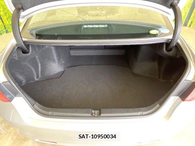 Toyota MARK X 2011-02 7962493-9