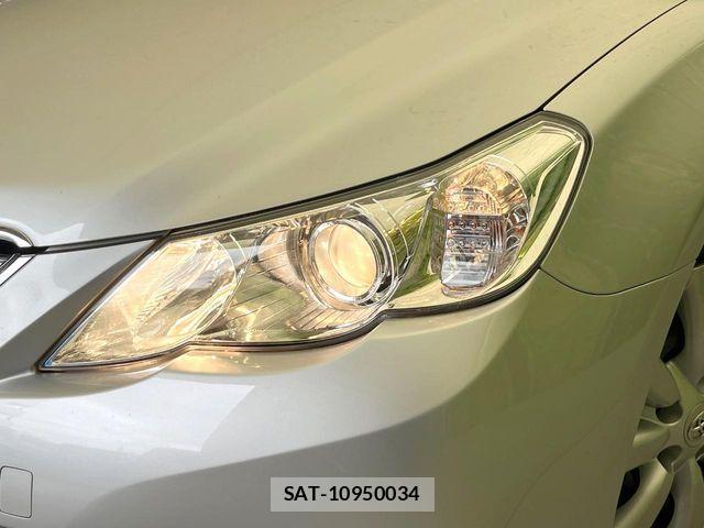 Toyota MARK X 2011-02 7962493-11