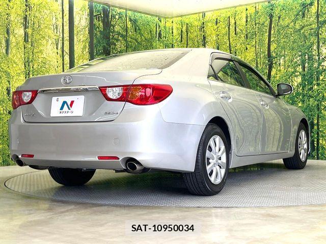 Toyota MARK X 2011-02 7962493-16
