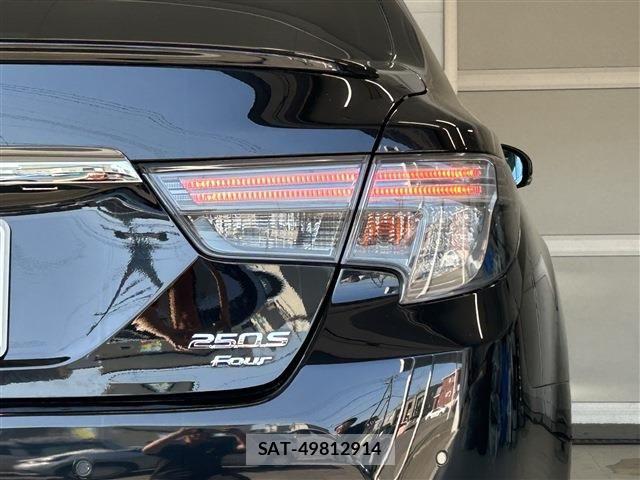 Toyota MARK X 2017-08 7962489-9