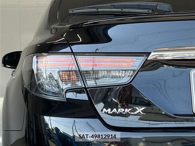 Toyota MARK X 2017-08 7962489-10