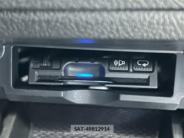 Toyota MARK X 2017-08 7962489-22