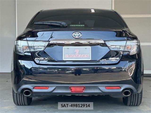 Toyota MARK X 2017-08 7962489-5