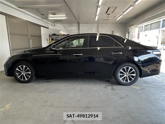 Toyota MARK X 2017-08 7962489-7