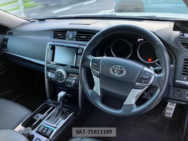 Toyota MARK X 2013-04 7962491-11