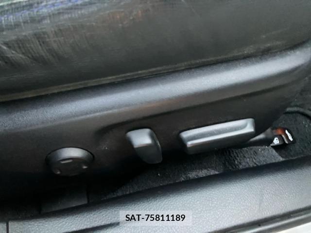 Toyota MARK X 2013-04 7962491-14