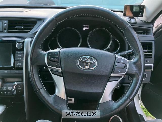 Toyota MARK X 2013-04 7962491-19