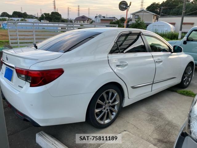 Toyota MARK X 2013-04 7962491-3