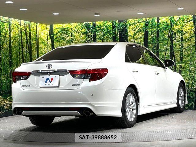 Toyota MARK X 2012-10 7979826-16
