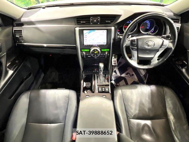 Toyota MARK X 2012-10 7979826-1