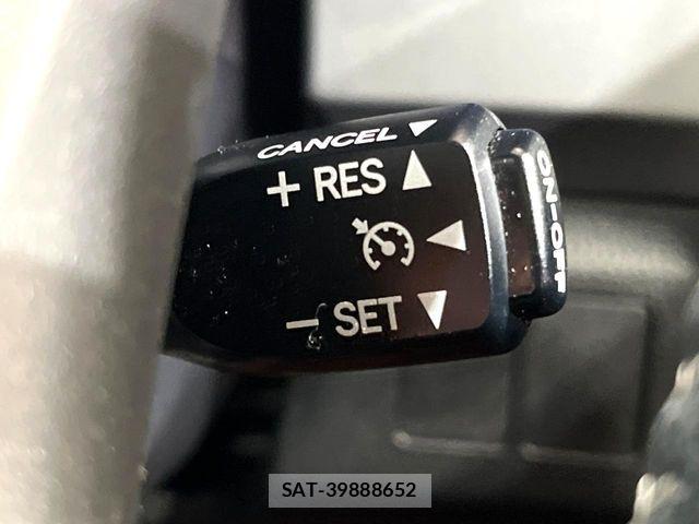 Toyota MARK X 2012-10 7979826-6