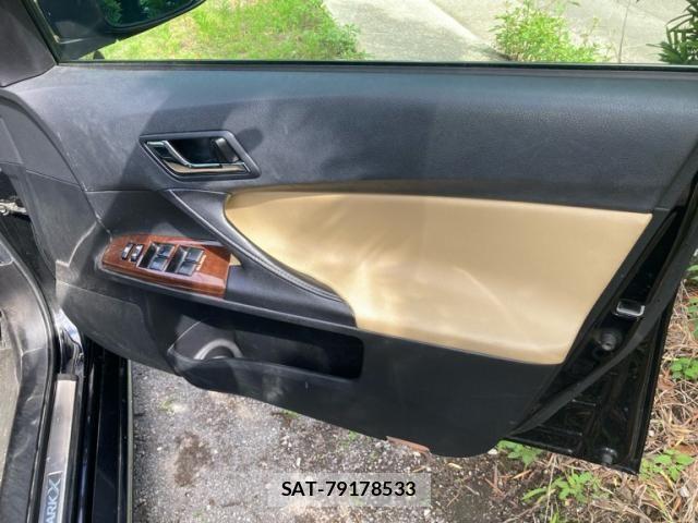 Toyota MARK X 2014-03 8036556-11