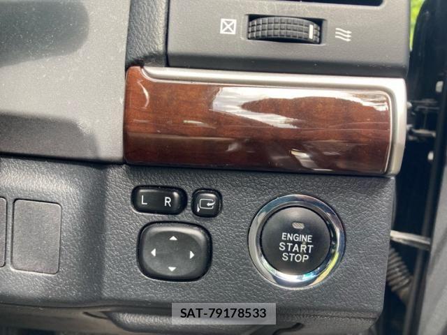 Toyota MARK X 2014-03 8036556-16