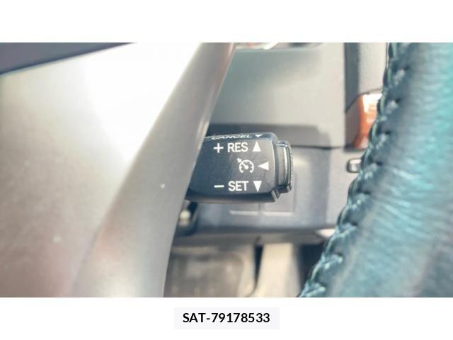 Toyota MARK X 2014-03 8036556-26