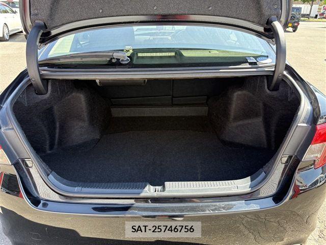 Toyota MARK X 2015-03 8036554-16