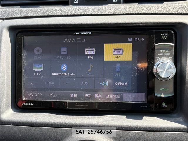 Toyota MARK X 2015-03 8036554-21