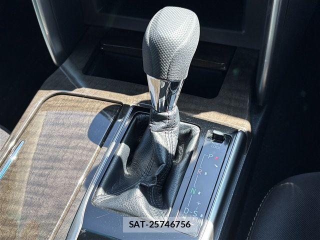 Toyota MARK X 2015-03 8036554-24