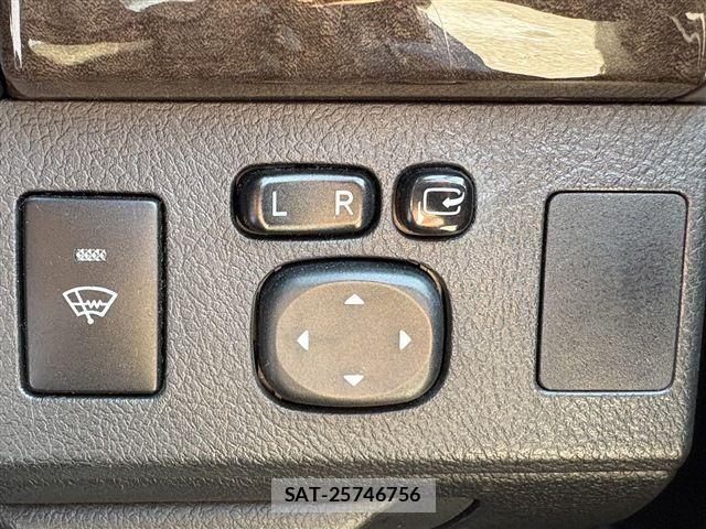 Toyota MARK X 2015-03 8036554-29