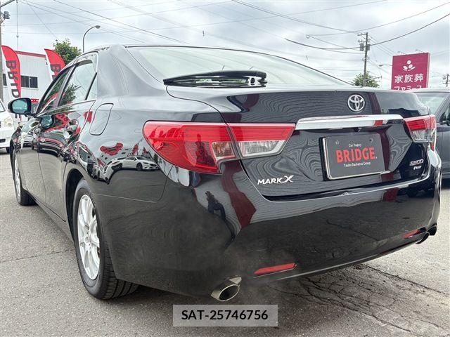 Toyota MARK X 2015-03 8036554-5