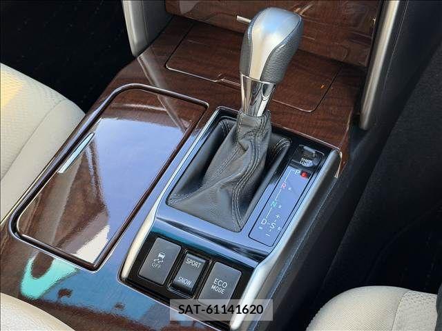 Toyota MARK X 2015-10 8036553-16