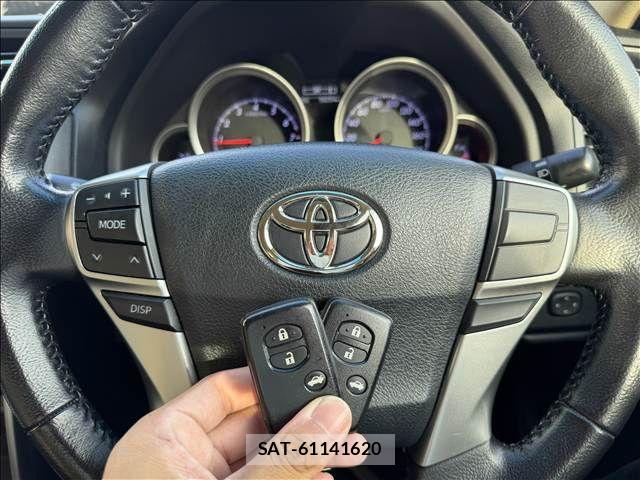 Toyota MARK X 2015-10 8036553-17