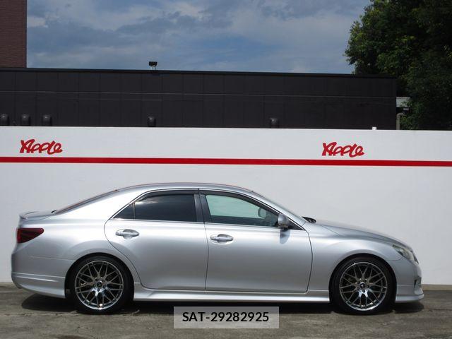 Toyota MARK X 2010-05 8074432-12