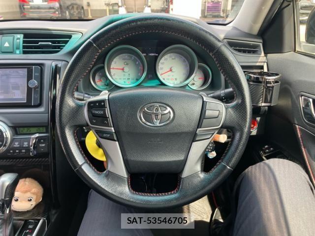 Toyota MARK X 2014-02 8074431-16