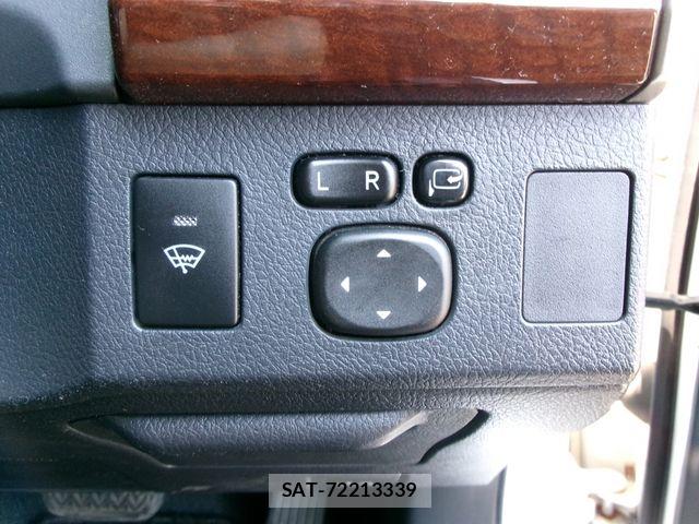 Toyota MARK X 2013-06 8074436-12