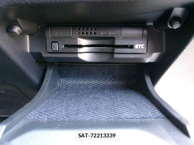 Toyota MARK X 2013-06 8074436-13