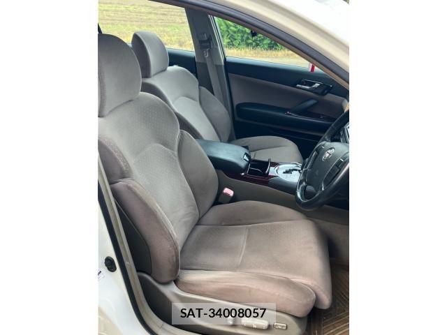 Toyota MARK X 2005-11 8074437-16