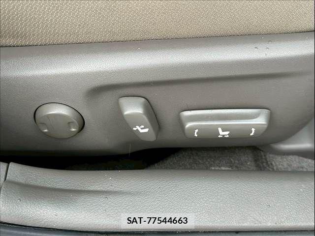 Toyota MARK X 2010-02 8100248-10